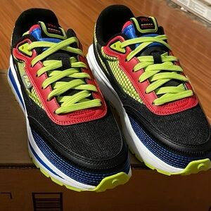Fila Renno Black/Prince Blue/Fila Red ~ Size 8.5